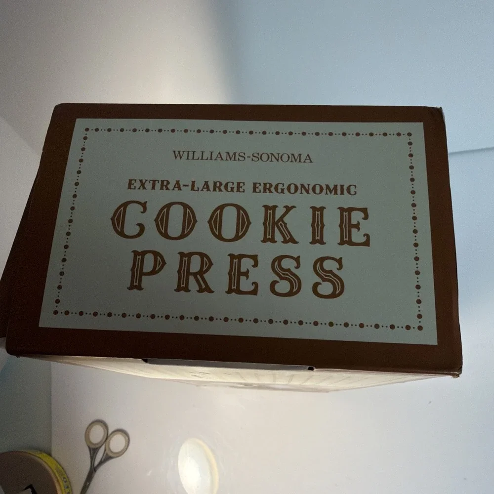 New Williams Sonoma Extra Large Ergonomic Cookie Press 16 Shape Disks Holiday Se